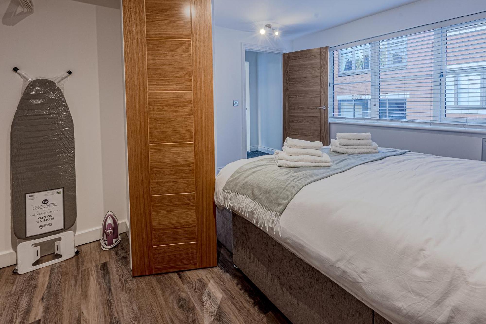 Stunning Three Bedroom Townhouse In The Jewellery Quarter, Birmingham City Centre Sleeps 5- Free Parking Exterior photo